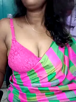 Snapshot of Tamil_kavinila chatting on 09/18/25, 04:37 Tamil kavinila online show from 09/18/25, 04:37