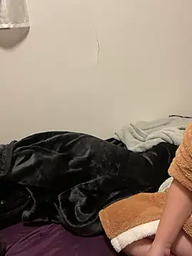 h415a812 online show from 11/04/25, 07:39