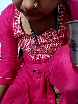 Kavya Rathore online show from 12/15/25, 04:51