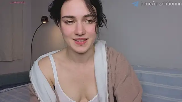 Snapshot of revalation_ chatting on 05/11/26, 04:04 revalation online show from 05/11/26, 04:04
