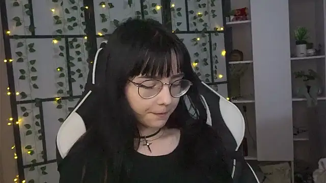 Snapshot of BereniceBattersby chatting on 09/20/25, 08:36 BereniceBattersby online show from 09/20/25, 08:36