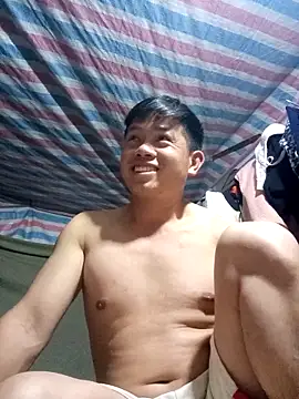 DungLuongg online show from 02/16/26, 02:27