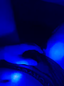 Snapshot of beniboy05 chatting on 11/26/25, 10:54 beniboy05 online show from 11/26/25, 10:54