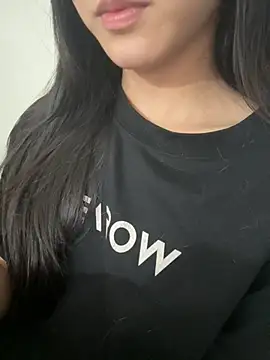 Desi sara online show from 11/06/25, 02:10