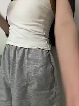 Desi sara online show from 03/19/26, 03:28