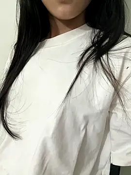 Desi sara online show from 11/08/25, 03:32