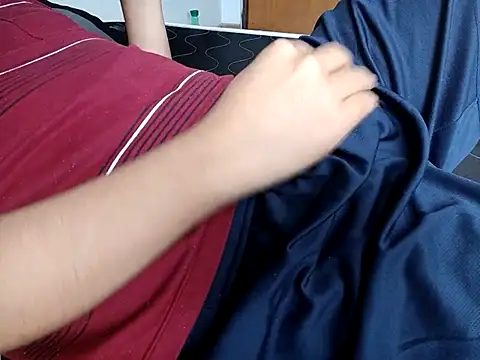 Snapshot of RSasa25 chatting on 09/21/25, 03:28 RSasa25 online show from 09/21/25, 03:28