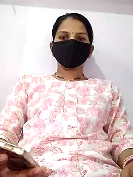 poojam93 online show from 10/08/25, 02:02