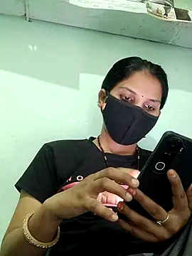 poojam93 online show from 09/21/25, 11:26