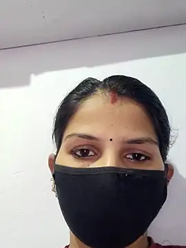 poojam93 online show from 10/15/25, 01:04