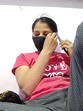 poojam93 online show from 11/06/25, 03:16