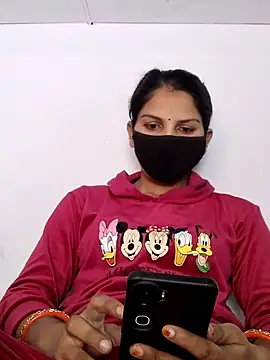 poojam93 online show from 11/25/25, 03:51