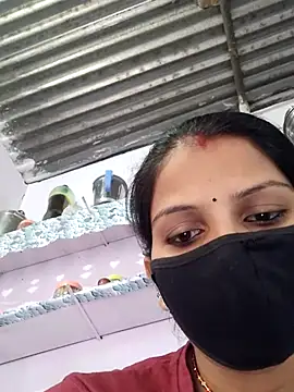 poojam93 online show from 11/03/25, 03:56