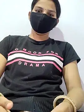 poojam93 online show from 09/29/25, 01:12