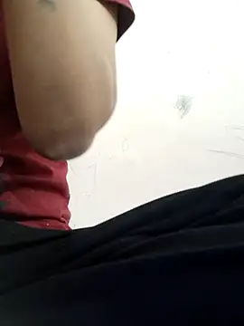 poojam93 online show from 04/04/26, 09:49