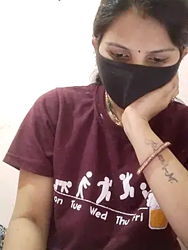 poojam93 online show from 02/13/26, 08:14