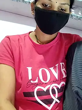 poojam93 online show from 11/04/25, 01:42