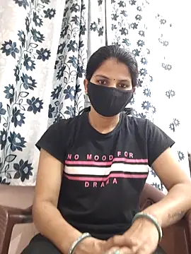 poojam93 online show from 04/03/26, 02:29