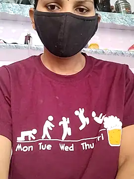 poojam93 online show from 11/30/25, 03:40