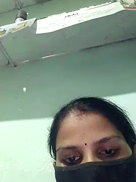 poojam93 online show from 09/17/25, 02:08