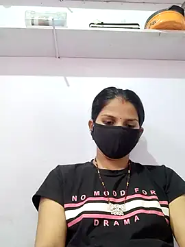 poojam93 online show from 09/30/25, 01:33