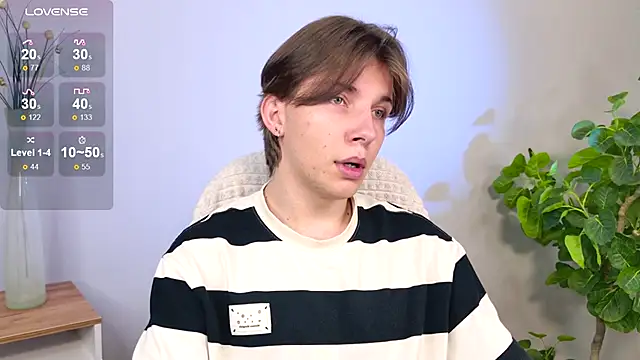 Snapshot of Robby_Manson chatting on 11/03/25, 05:23 Robby Manson online show from 11/03/25, 05:23