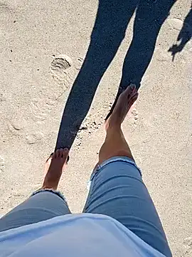 sarahkat86 online show from 11/08/25, 06:00