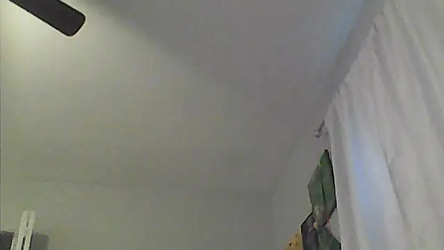 sarahkat86 online show from 05/24/26, 11:59