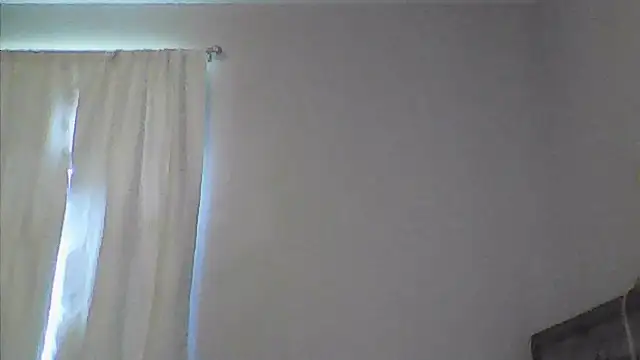 sarahkat86 online show from 04/04/26, 10:05