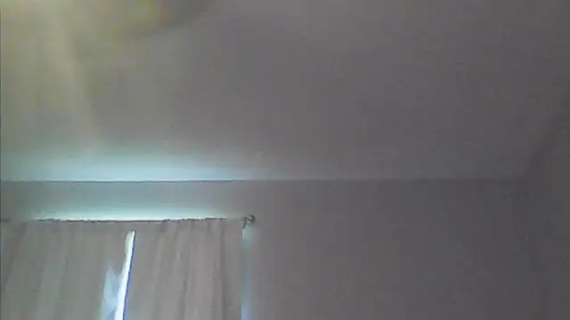 sarahkat86 online show from 04/11/26, 09:40