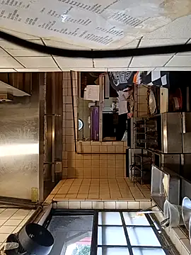 sarahkat86 online show from 10/28/25, 03:44