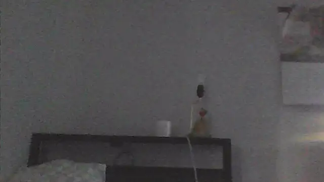 sarahkat86 online show from 04/21/26, 10:49