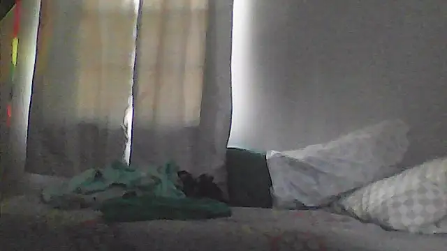 sarahkat86 online show from 04/03/26, 10:05