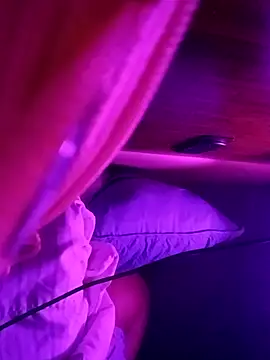 sarahkat86 online show from 09/21/25, 02:39