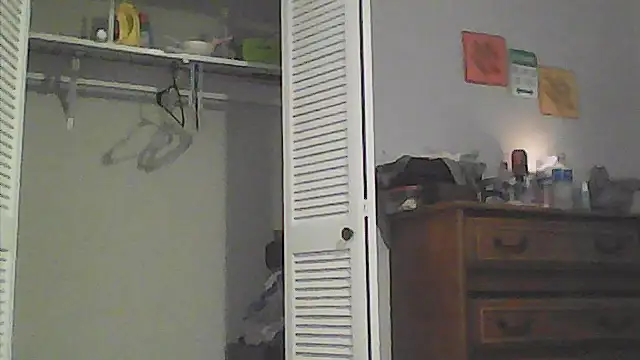 sarahkat86 online show from 05/12/26, 09:54