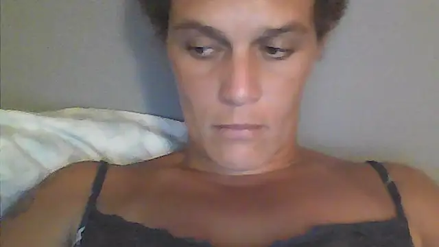 sarahkat86 online show from 02/18/26, 12:30