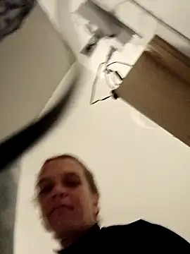 sarahkat86 online show from 02/06/26, 11:34