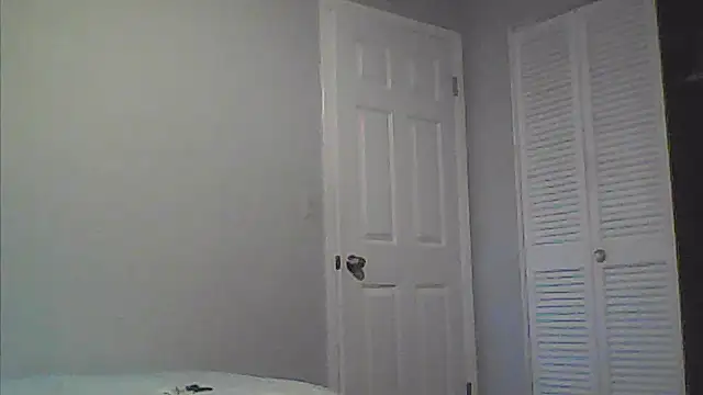 sarahkat86 online show from 05/14/26, 11:02