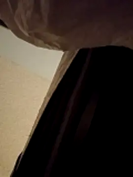 sarahkat86 online show from 12/16/25, 11:25