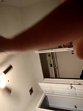 sarahkat86 online show from 03/12/26, 11:42