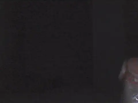 sarahkat86 online show from 10/12/25, 10:27