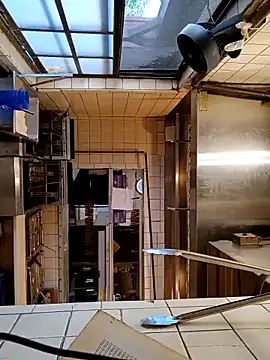 sarahkat86 online show from 10/21/25, 07:46