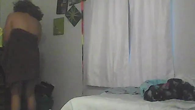 sarahkat86 online show from 05/03/26, 11:15