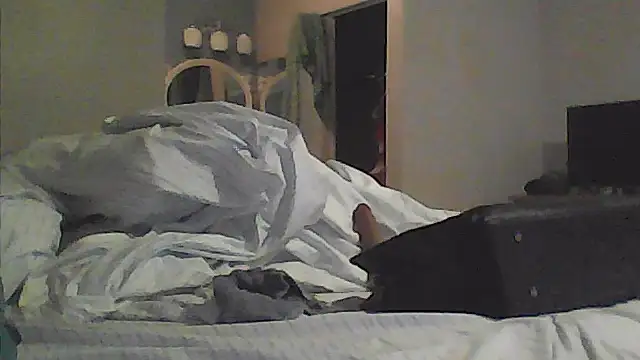 sarahkat86 online show from 09/19/25, 11:36