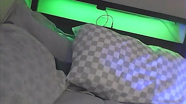 sarahkat86 online show from 03/03/26, 12:28