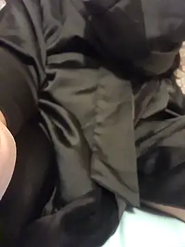 Snapshot of lucamila2903 chatting on 11/29/25, 04:29 lucamila2903 online show from 11/29/25, 04:29