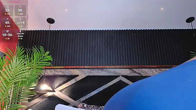 Snapshot of CristalHeart_ chatting on 11/08/25, 01:25 CristalHeart online show from 11/08/25, 01:25