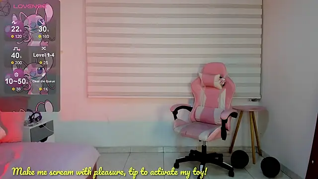 Jade rey  online show from 11/12/25, 02:15