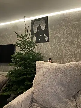 TianaCharm online show from 12/17/25, 02:22