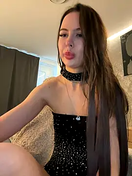 TianaCharm online show from 09/18/25, 10:18